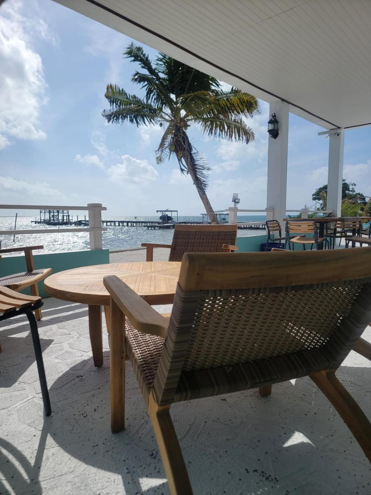 Island Magic Villas Caye Caulker Exterior photo