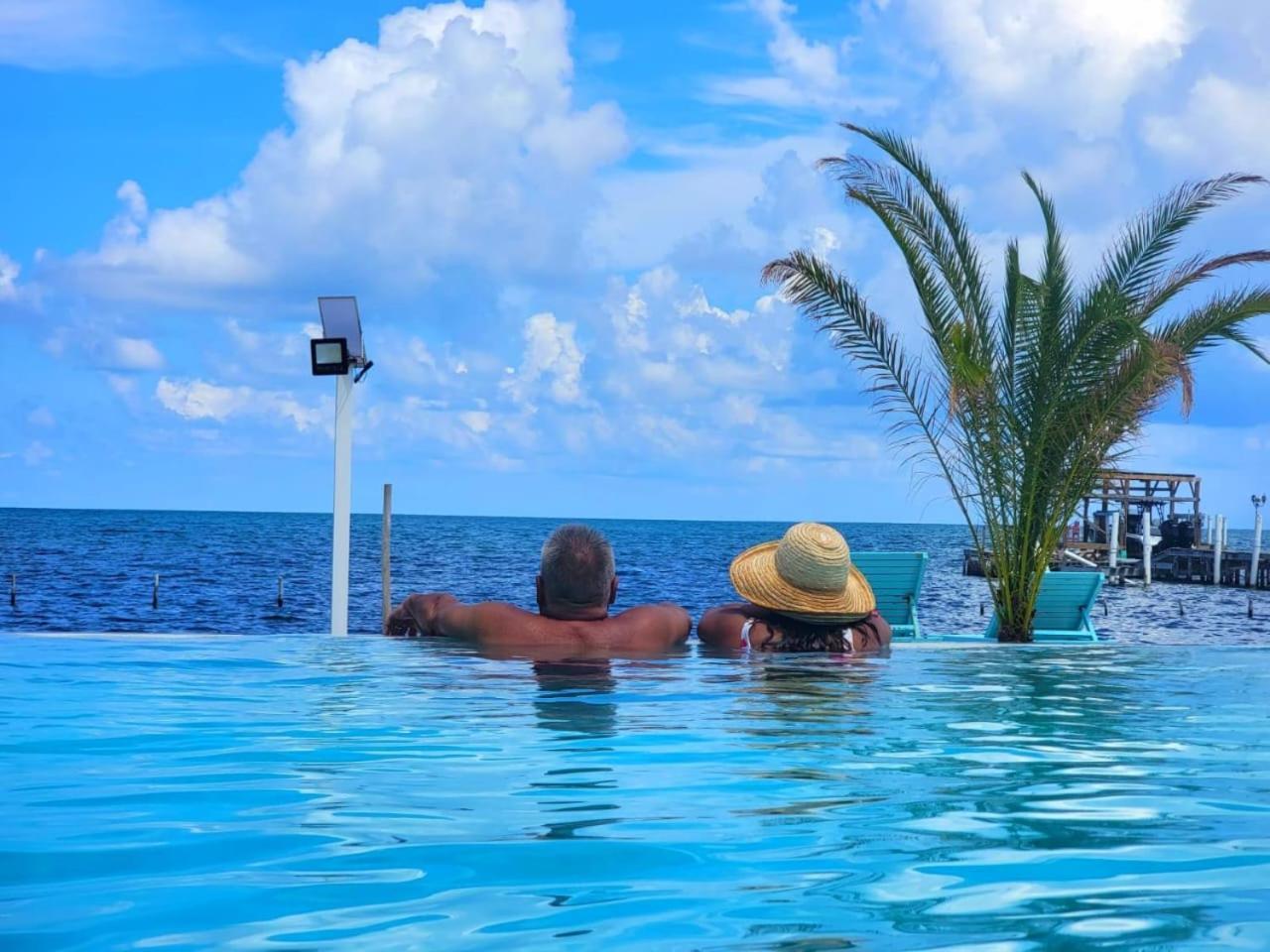 Island Magic Villas Caye Caulker Exterior photo